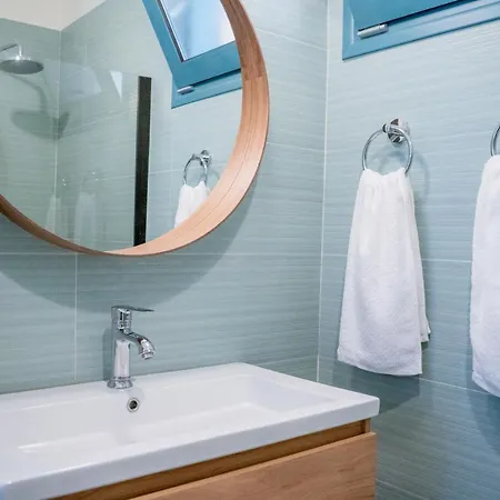 Abuelita Antipata (Erisos)