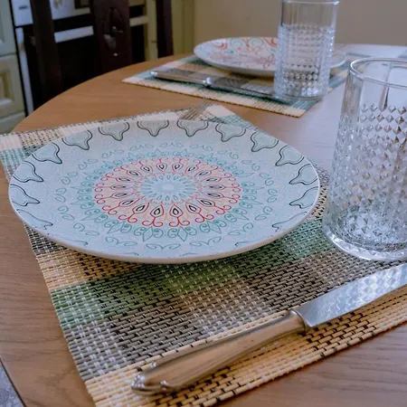 Abuelita Tatil Evi Antipata (Erisos)