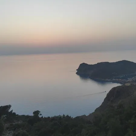 Abuelita * Antipata (Erisos)