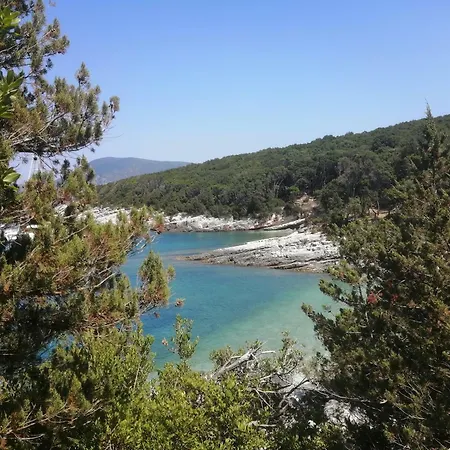 Abuelita Tatil Evi Antipata (Erisos)